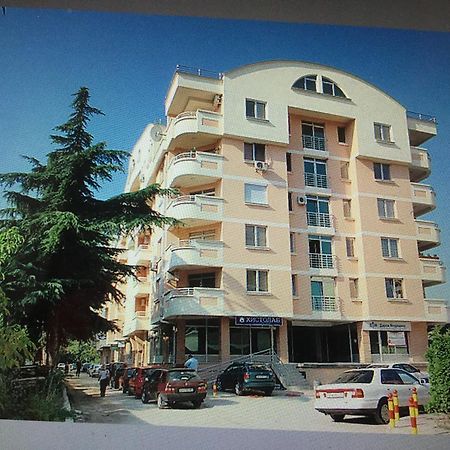Skopje Center Apartment Екстериор снимка